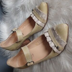 Unique  leather  shoes